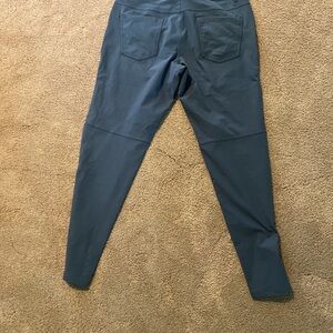 Mens Lululemon ABC slacks blue/slate color. Size 34.